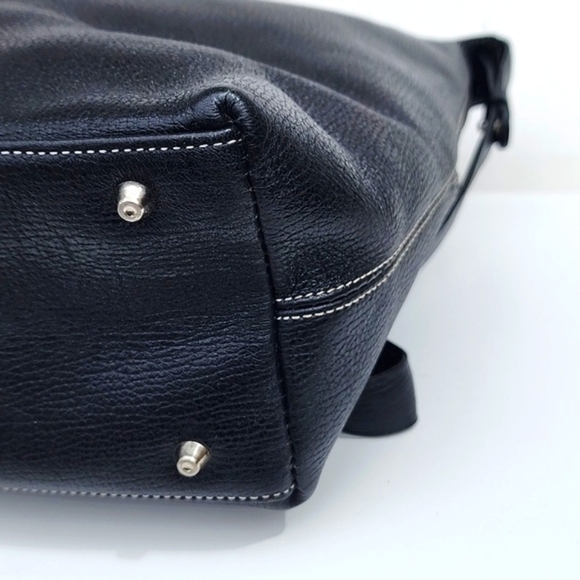 Maxx New York Black Leather Shoulder Bag - Picture 6 of 13
